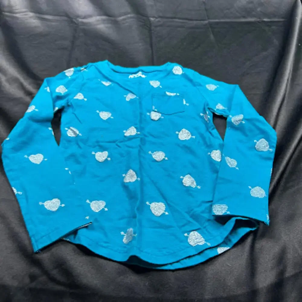 Osh Kosh B'gosh‎ GIRLS long sleeve blue shirt with sparkly hearts. Size 6y
